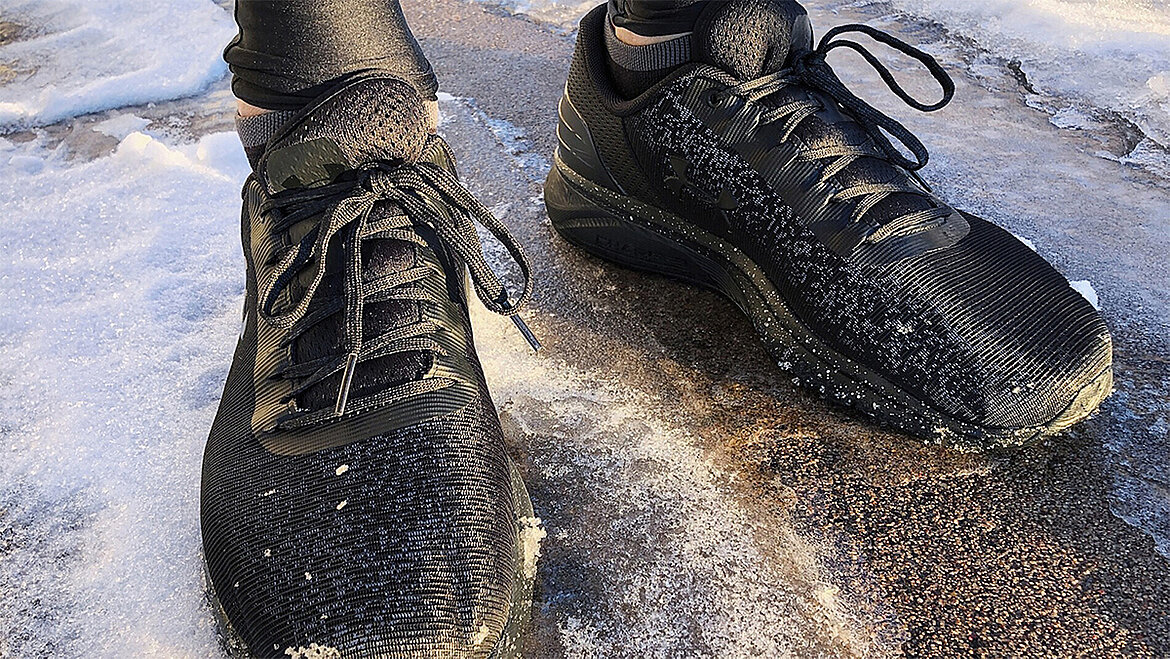 Laufschuhe im Schnee Laufschuhe bei Kälte | insights by LAMILUX