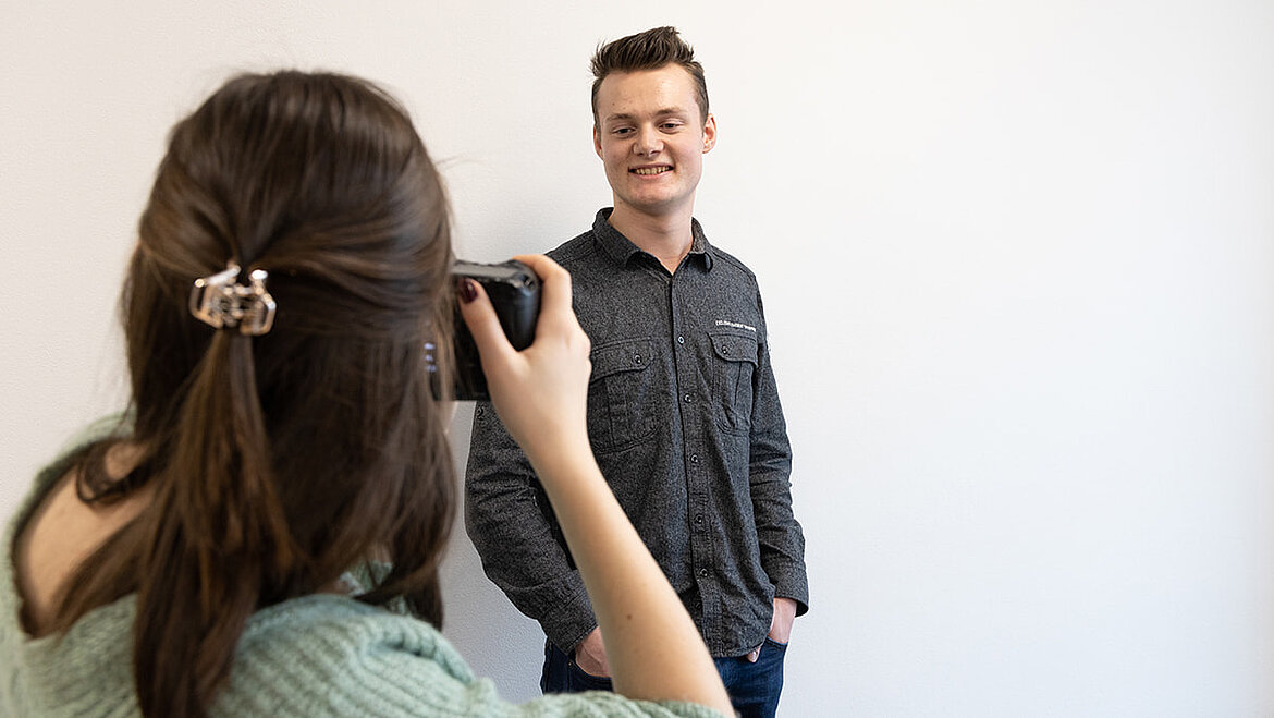 Das Bewerbungsfoto LAMILUX rückt dich beim Bewerbungsfoto ins rechte Licht