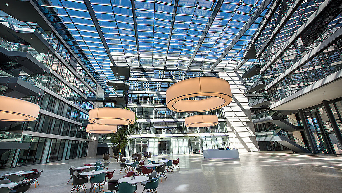 LAMILUX Glasdach PR60 mit Stahlunterkonstruktion auf dem FGS Campus Bonn