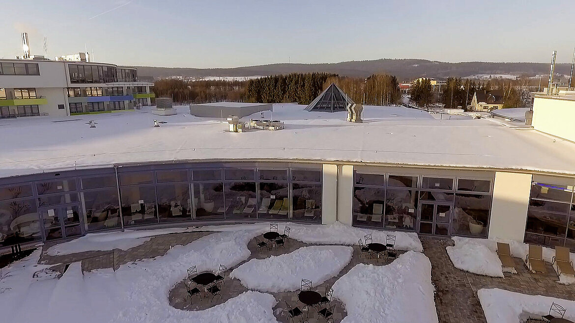 Nahaufnahme einer Therme von oben Nahaufnahme einer Therme von oben