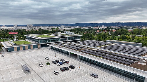 Dach des Kaufpark Dresden mit MRA Lösung von LAMILUX