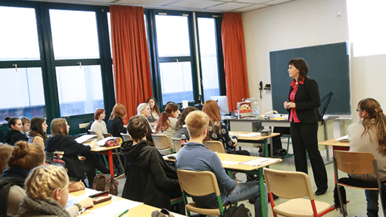 Besuch in Schulen