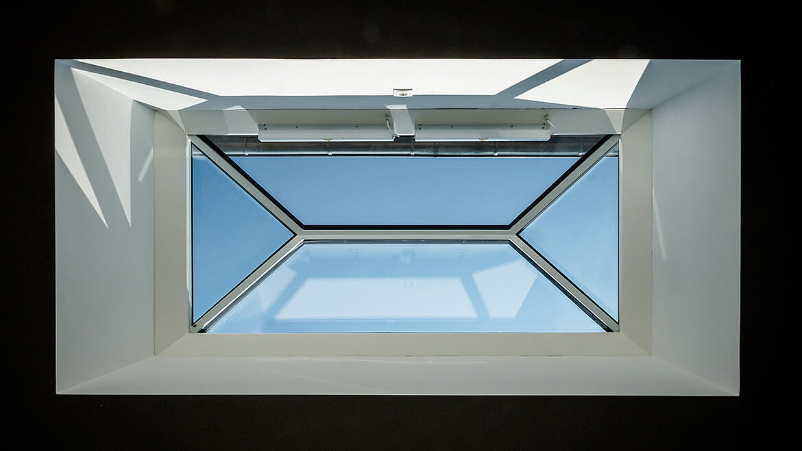LAMILUX Flachdach Fenster als Walmdach in Hamburg