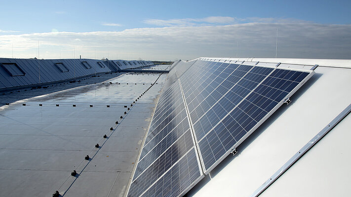 LAMILUX Lichtband S Energyline - Logistikzentrum, Hoppegarten