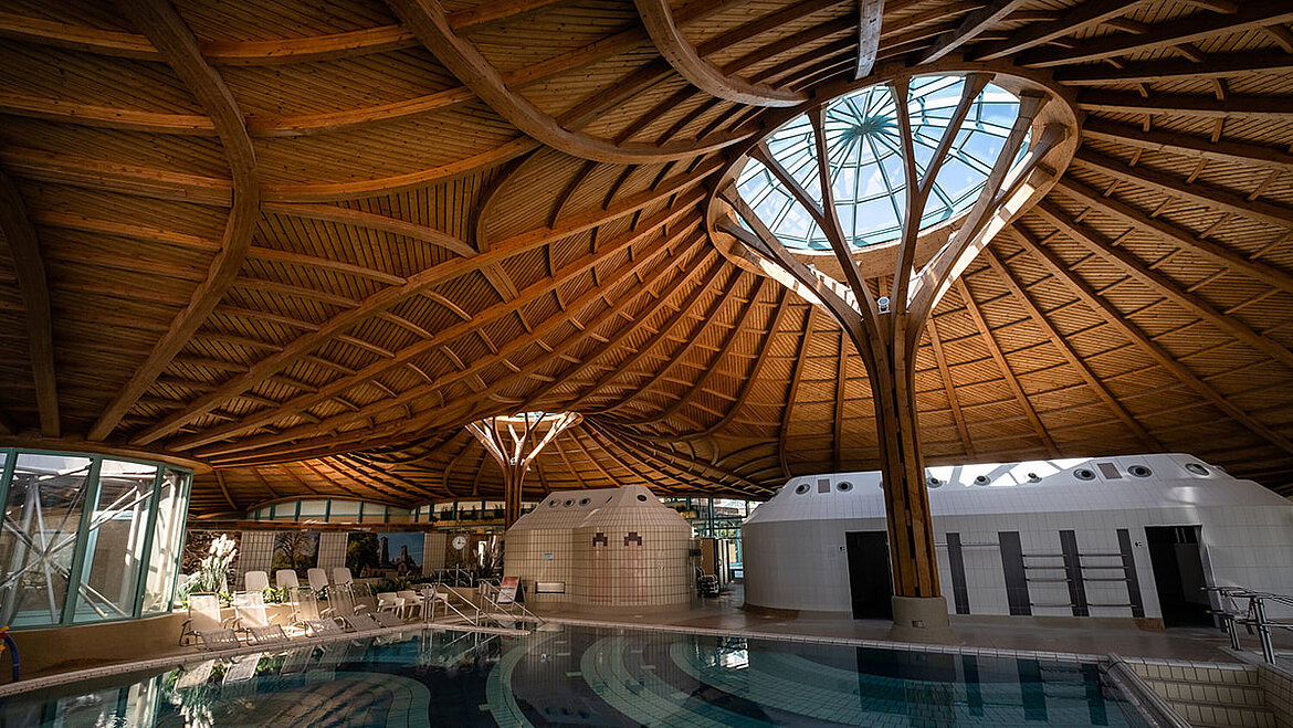 Energetische Dachsanierung der Solemar Therme