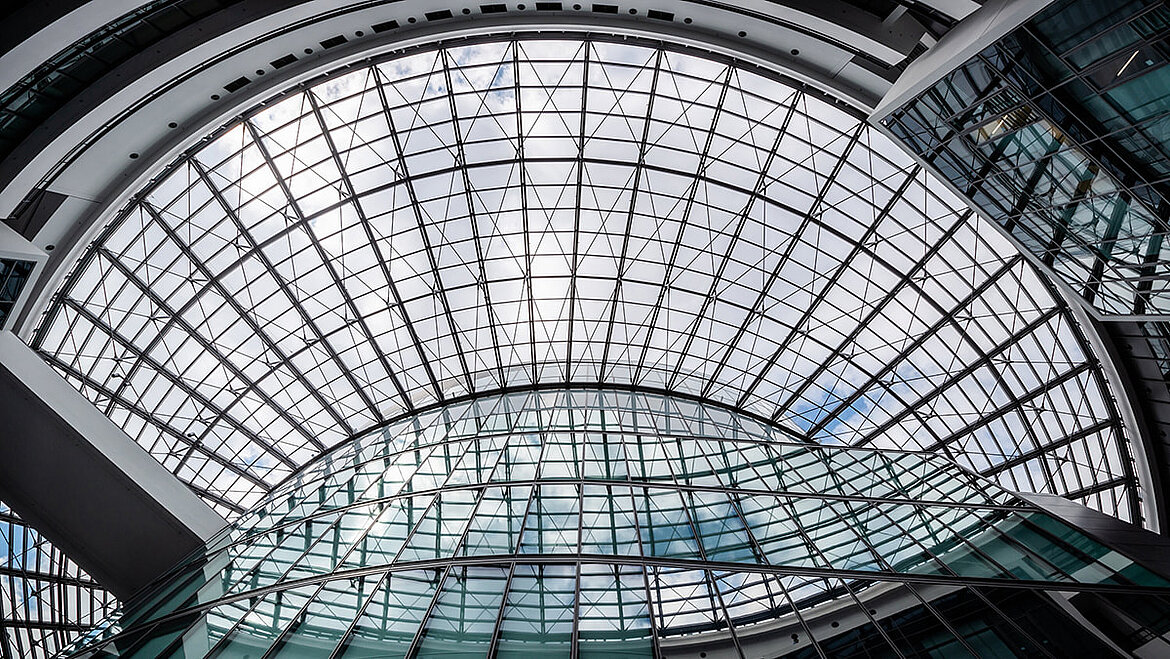 Die Glasarchitektur im Forschungs- und Innovationszentrum von BMW Maßgenaue und individuelle Glasdachfertigung von LAMILUX für BMW | insights by LAMILUX