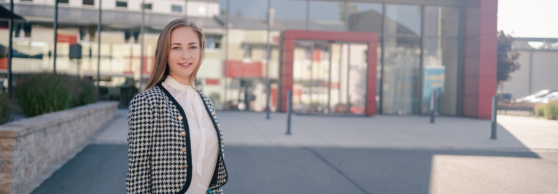 Online Marketing Manager (m/w/d) - Schwerpunkt Social Media & Content Online Marketing Manager (m/w/d) - Schwerpunkt Social Media & Content