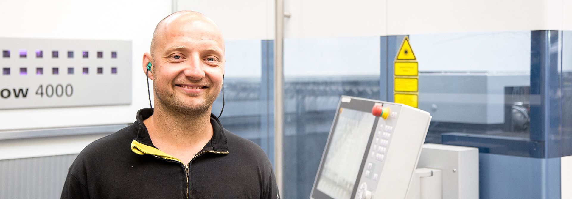 Mitarbeiter Blechbearbeitung (m/w/d) Mitarbeiter Blechbearbeitung (m/w/d)