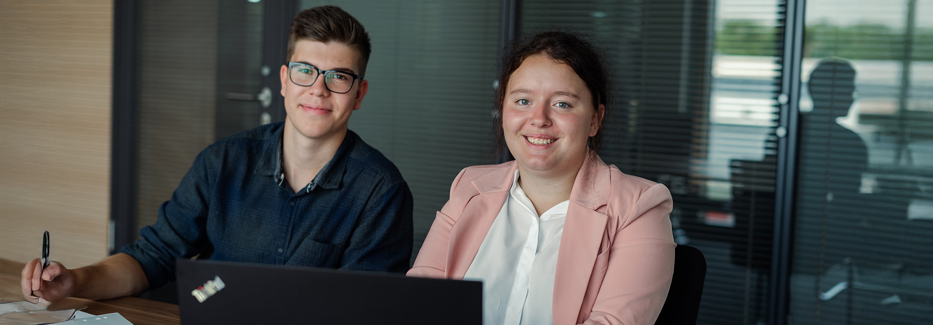 Kaufmann für Büromanagement (m/w/d) Kaufmann für Büromanagement (m/w/d)