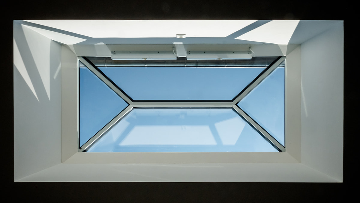 Flachdach Fenster Pyramide / Walmdach LAMILUX