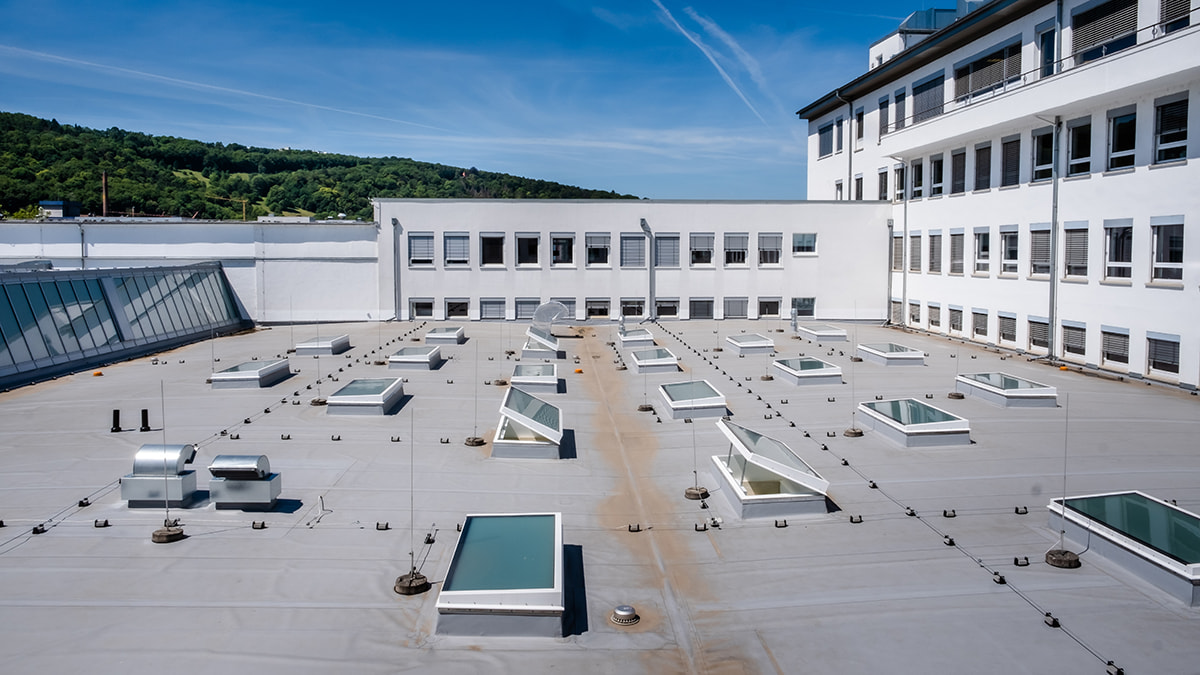 Flachdach Fenster FE in Würzburg LAMILUX